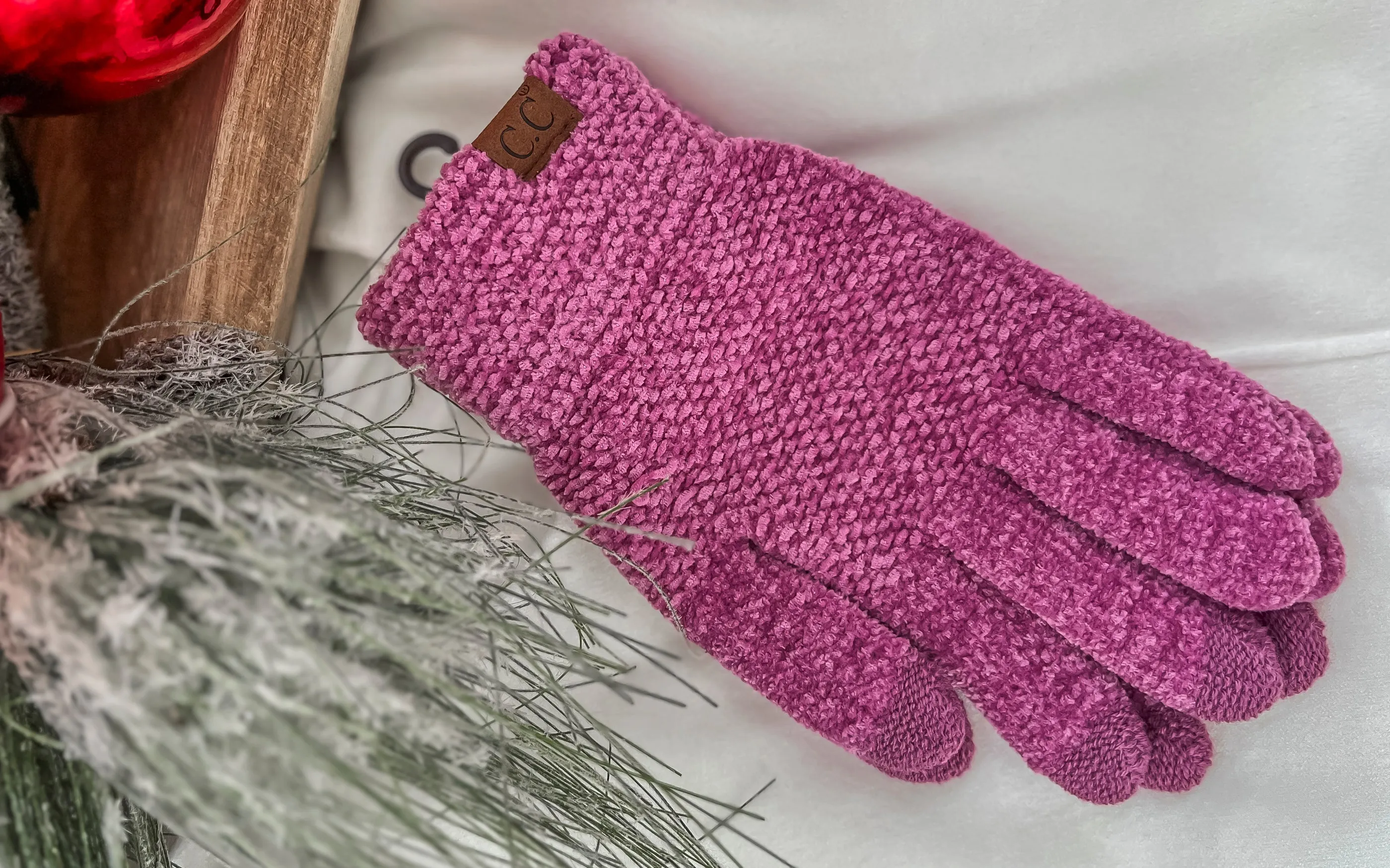 C.C. Lavender Chenille Touchscreen Gloves